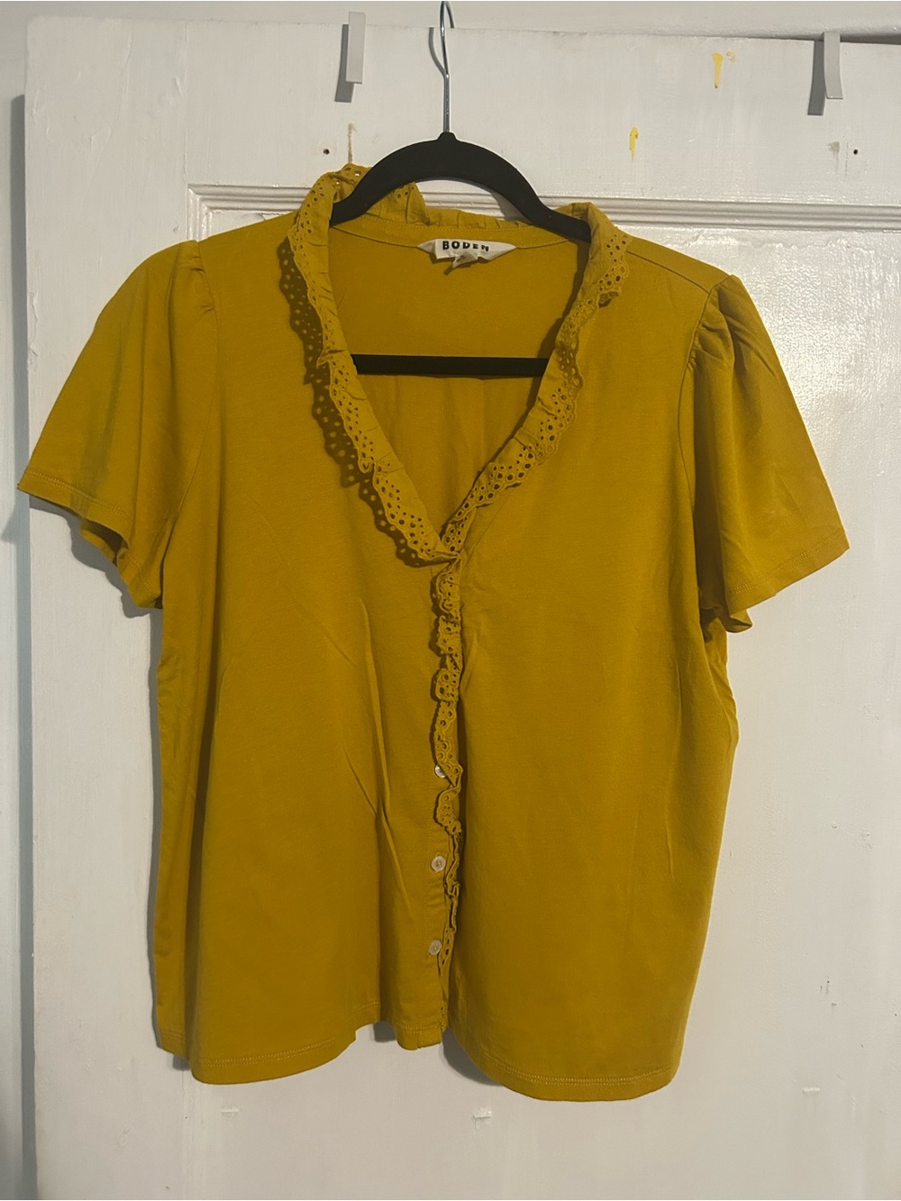 Boden Mustard Eyelet Ruffle Short Sleeve Blouse